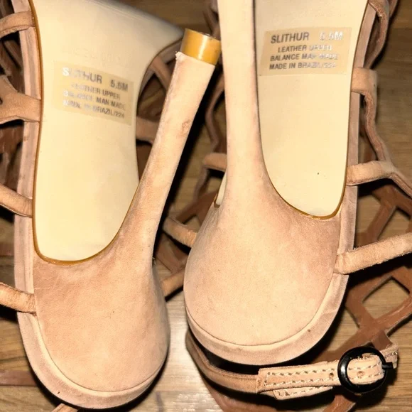 Steve Madden Nude Caged Heels 5.5 - Picture 3 of 4